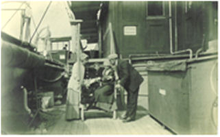 Ombord i Ypiranga, på vei til Norge i 1911. Fra v. Trinas søster, Sofia, Pedro, Erik, Trina og Ludvig.